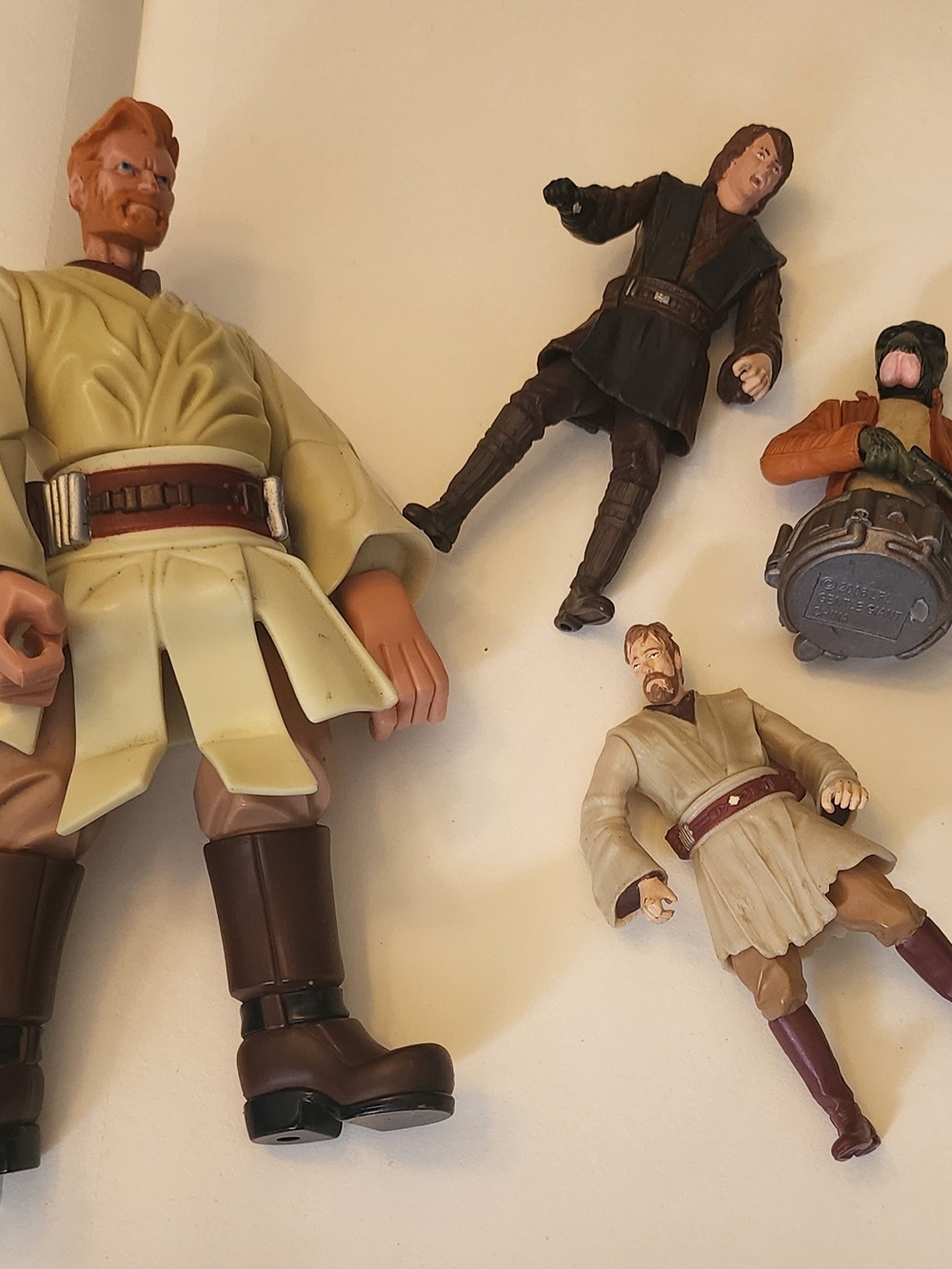 Star Wars Jedi Action Figure Lot - Beige and Brown Figures